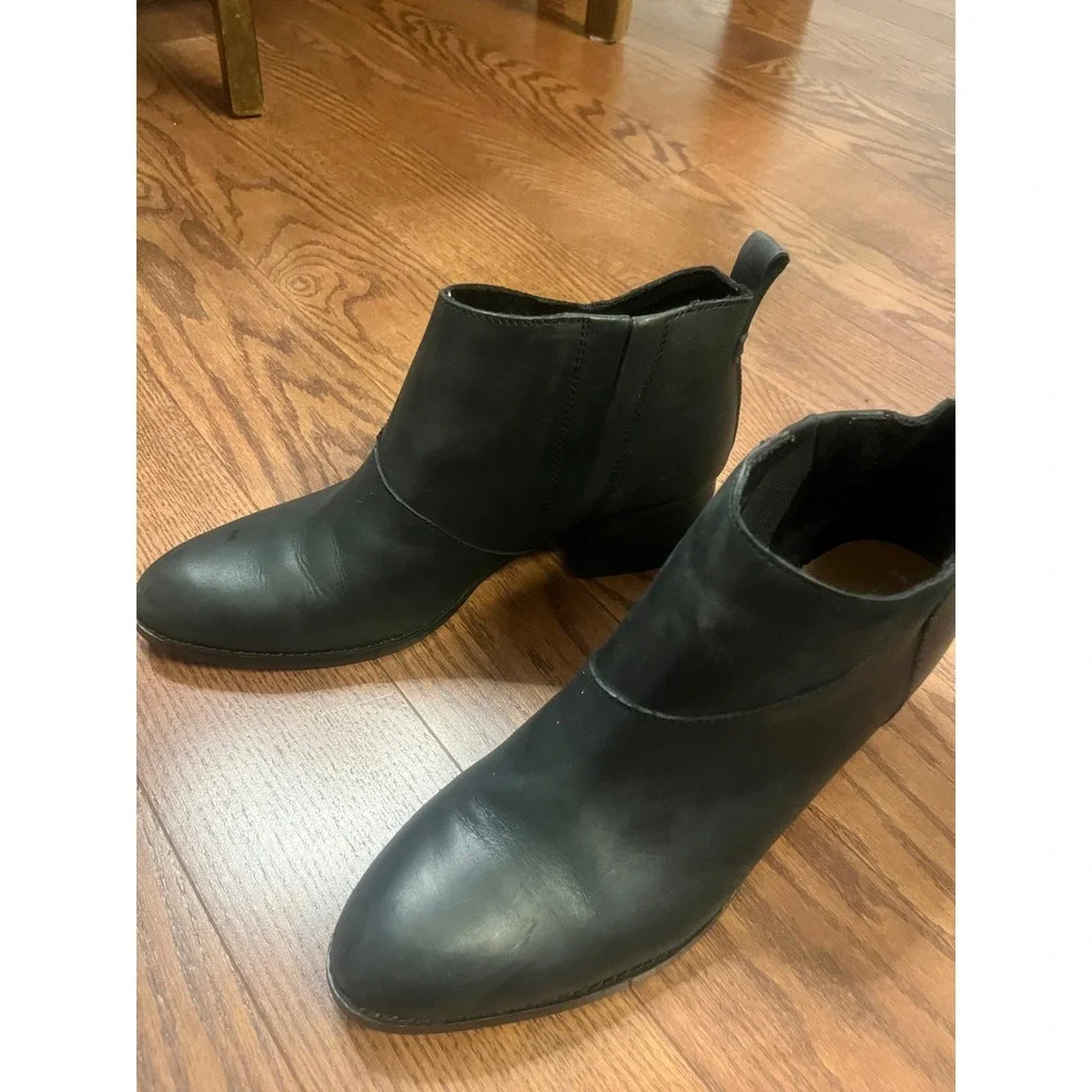 Toms Marina Black Leather Ankle Boots Almond Toe Block Heel Womens 9